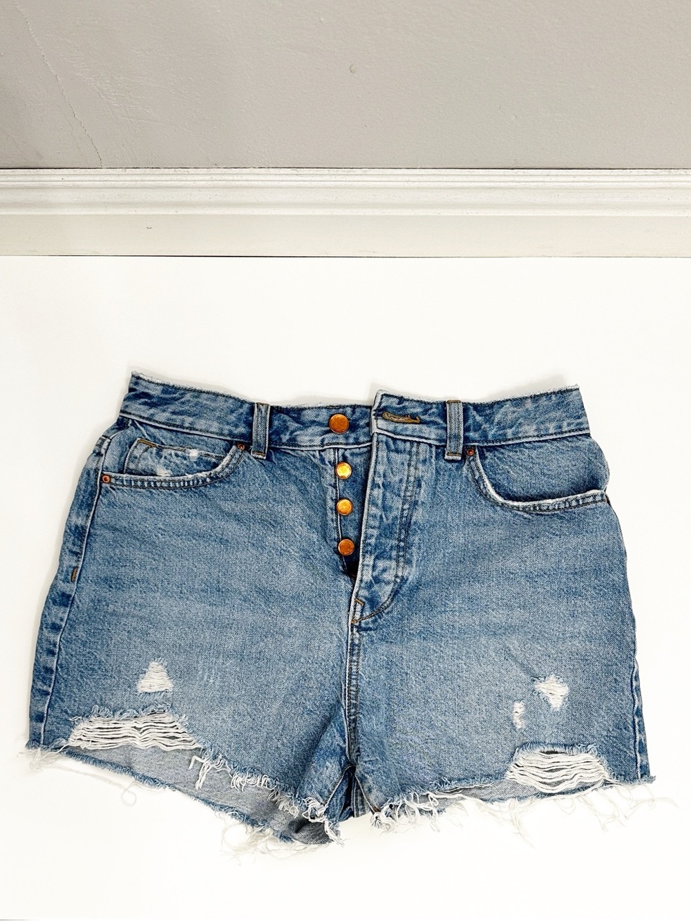 Zara Distressed Button-Front Denim Shorts - Blue